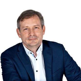 Head shot of Nikola Celanovic.